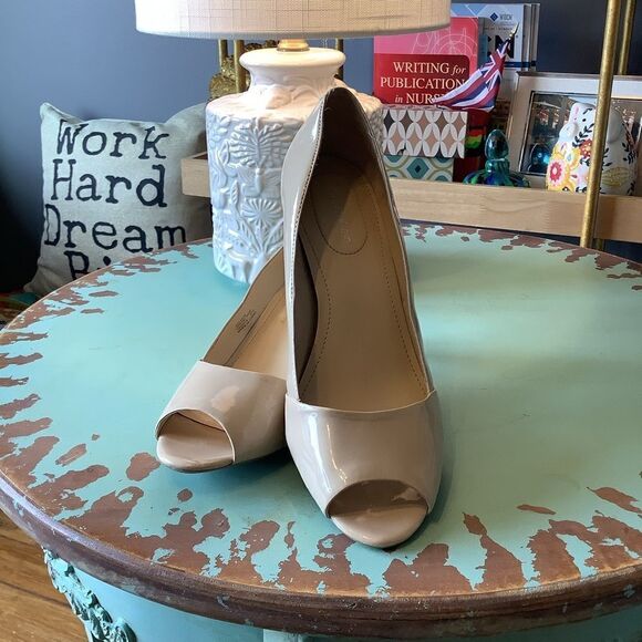 Calvin Klein Patent Leather Summer Nude Heels - Picture 1 of 6